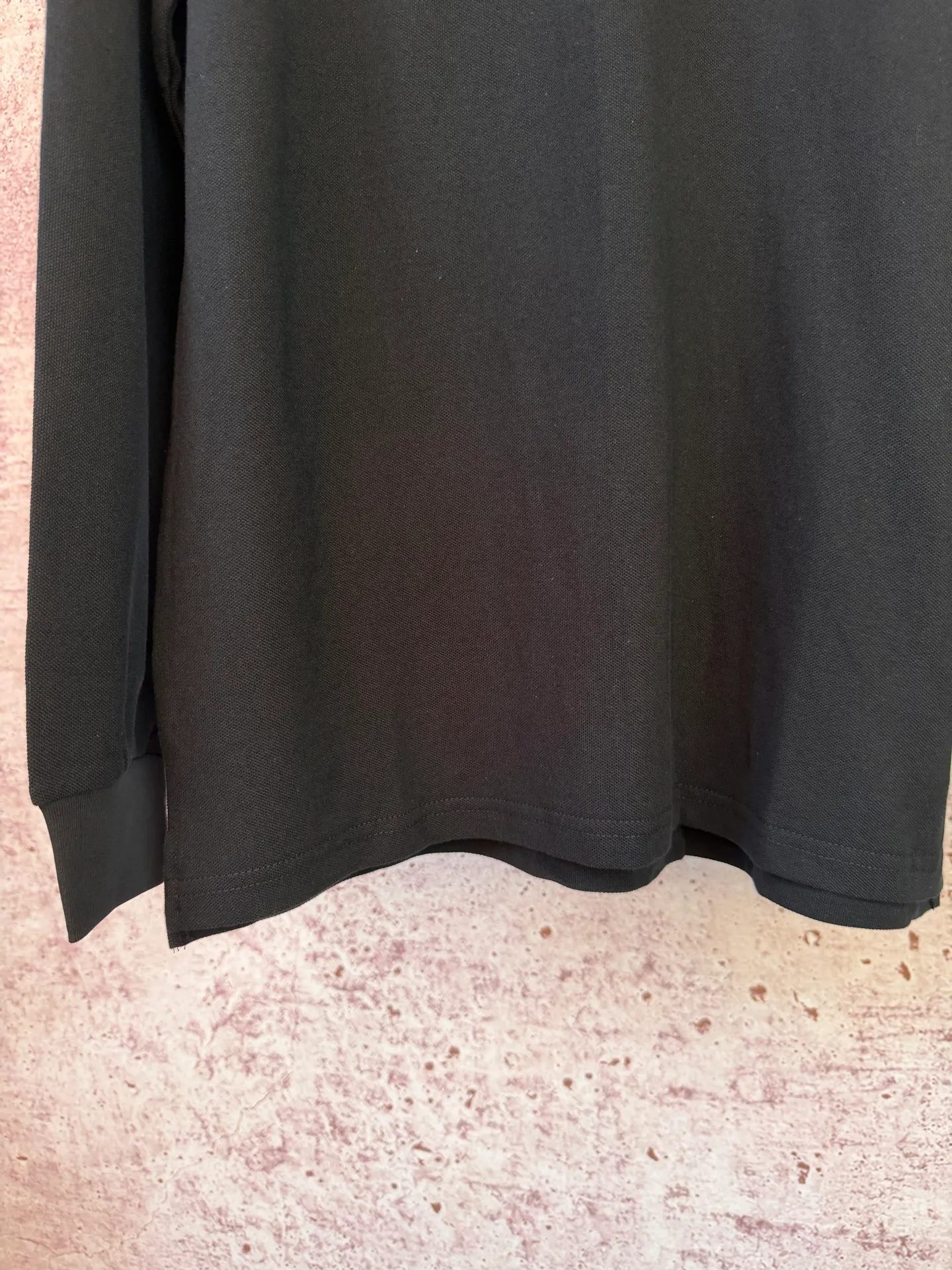 P200 Ralph Lauren classic unisex pony logo pique polo long sleeves, the original version is the same 250g pure cotton pique fabric, there is no difference in the overall style and craftsmanship, it is simple and lazy to wear alone, and the old money style polo collar is the first choice for autumn.